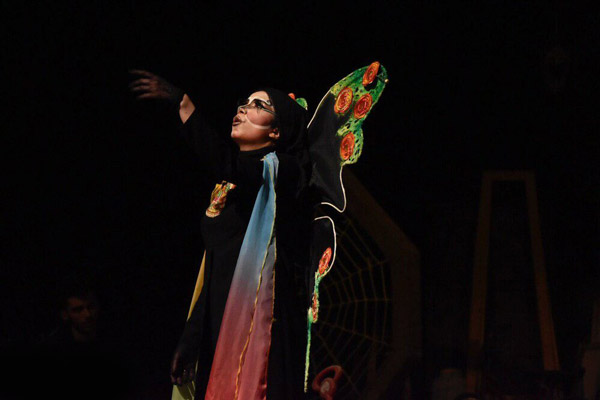 نمایش شاپرک خانم به نیمه راه رسید