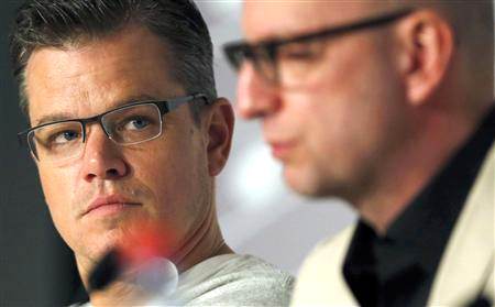 نشست مطبوعاتی پشت شمعدان