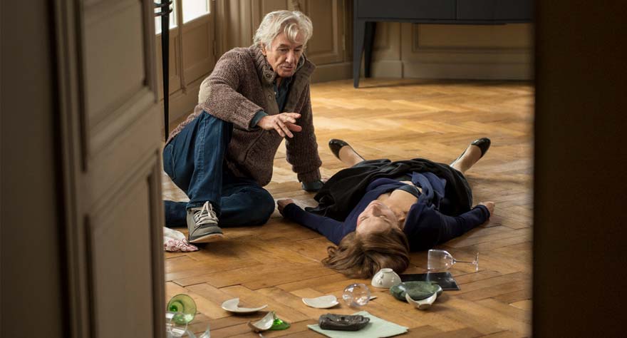 پل ورهوفن و ایزابل هوپر در نمایی از فیلم elle پل ورهوفن و ایزابل هوپر در نمایی از فیلم elle